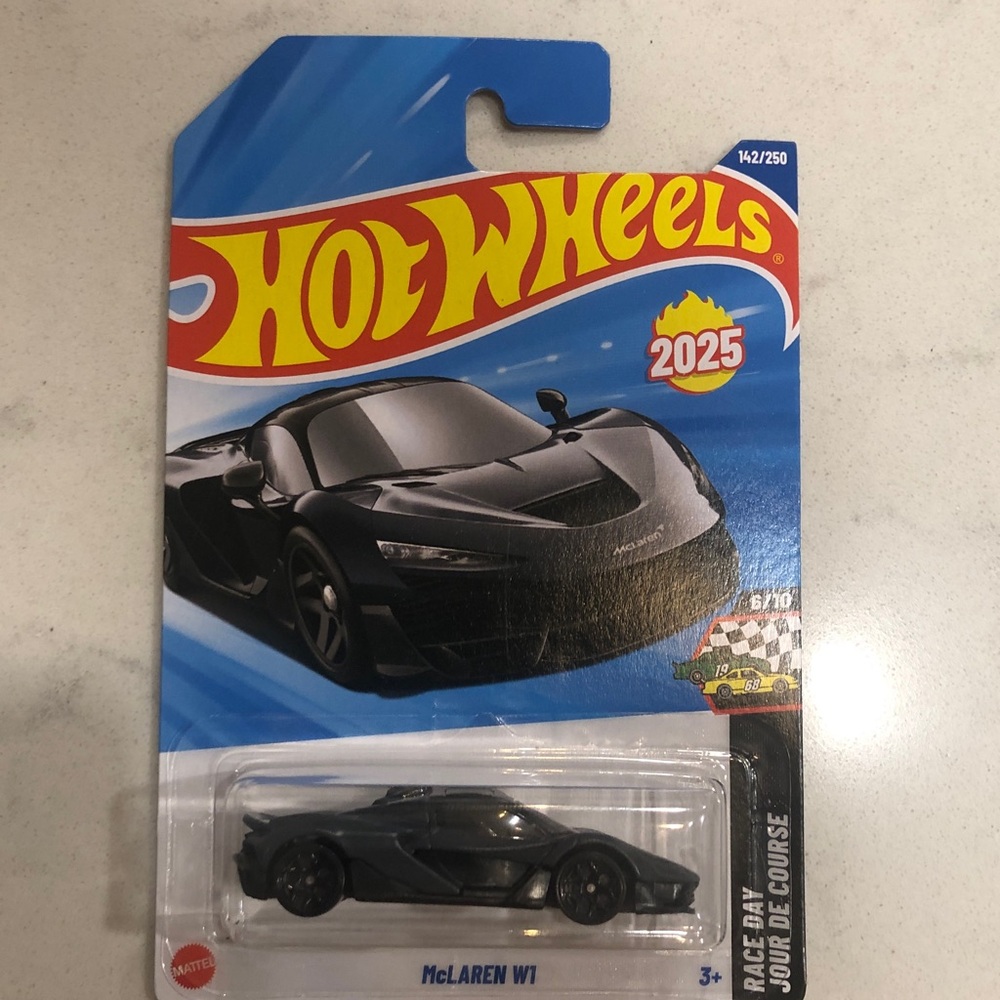 Mattel Hot Wheels McLaren W1 Black Toy Car
